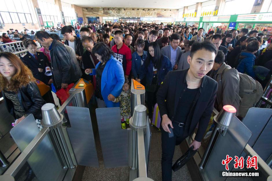 China tem pico de deslocamentos no Festival de Qingming