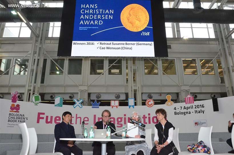 Escritor chinês Cao Wenxuan ganha Prêmio Hans Christian Andersen