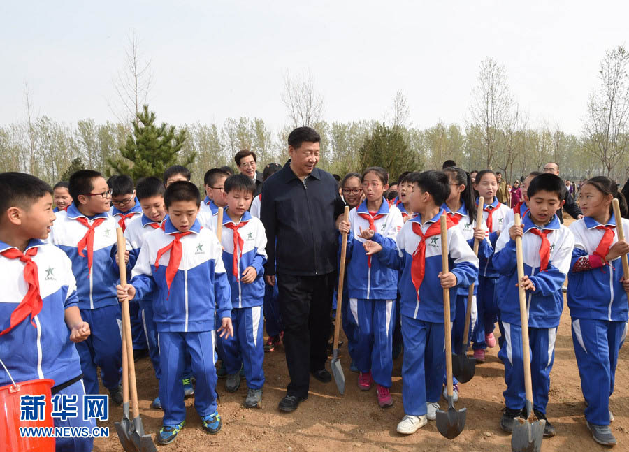 Presidente chinês planta árvores e pede por desenvolvimento florestal