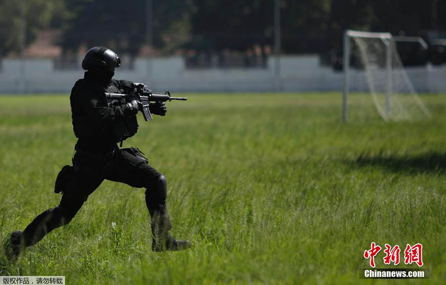Polícia brasileira faz treinamento para elevar a capacidade de segurança no Rio 2016