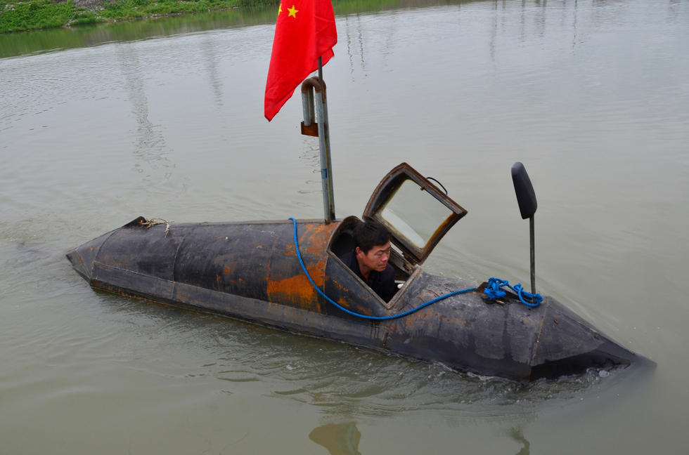 Camponês chinês fabrica submarino e registra patente