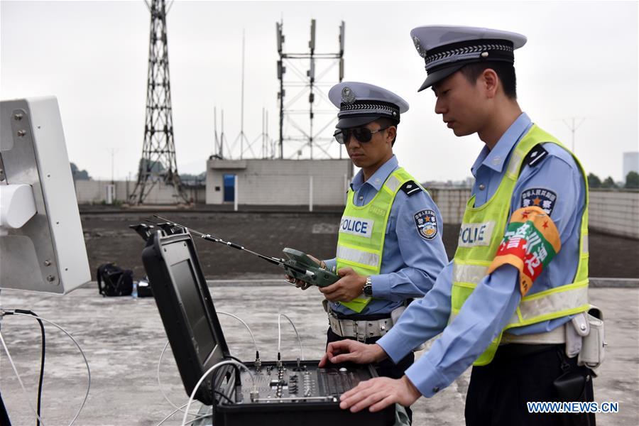 Drones monitorizam o tráfego durante o Dia do Trabalhador no sul da China