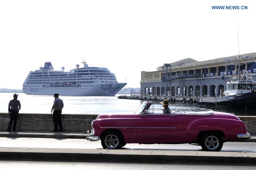 Cruzeiro americano atraca em Cuba pela primeira vez em cinco décadas