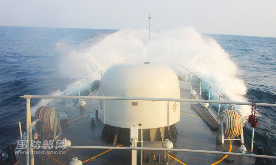 Frota do Mar do Sul da China realiza exercício de simulação de cenário de guerra
