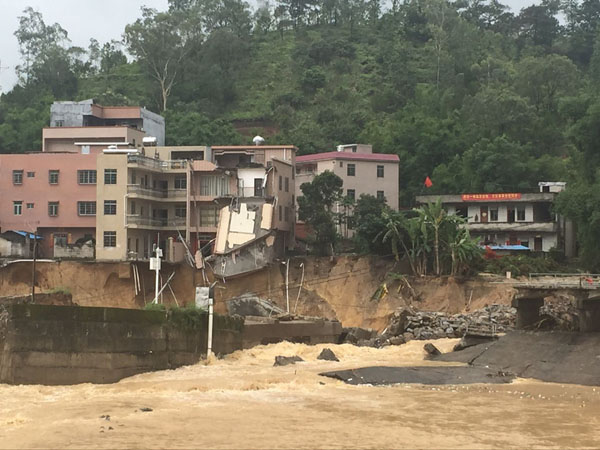 Inundações no sul da China deixam oito mortos