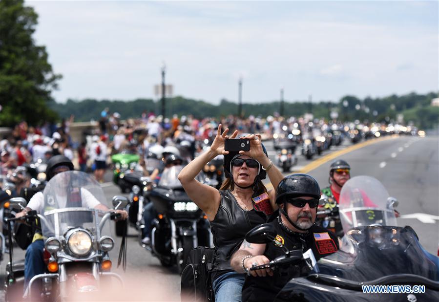 Passeio de motas “Rolling Thunder” realizado nos EUA para comemorar o Memorial Day