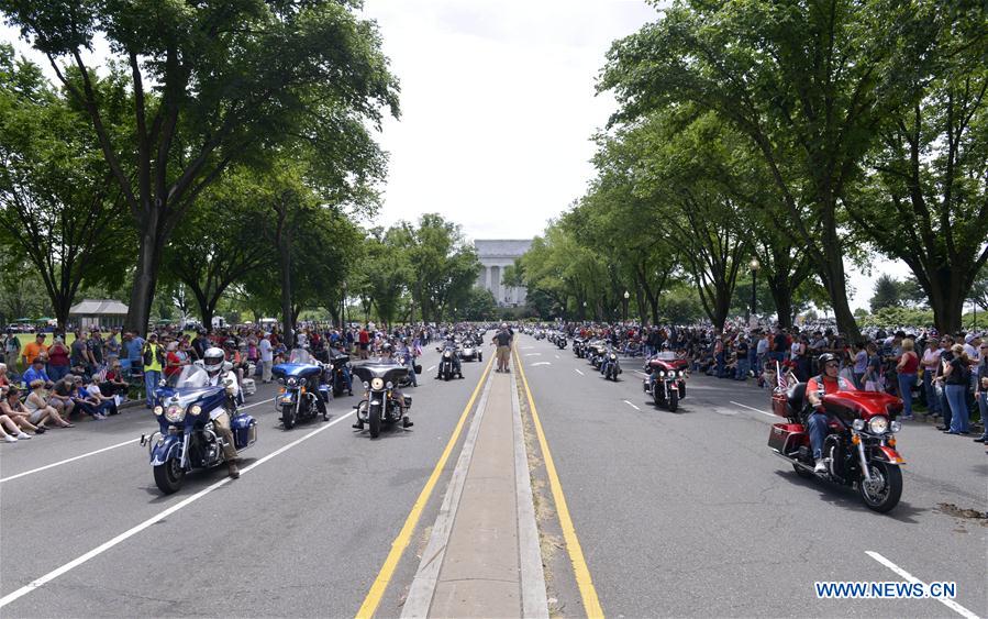 Passeio de motas “Rolling Thunder” realizado nos EUA para comemorar o Memorial Day