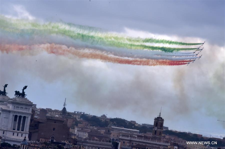 Roma: Parada militar do Dia da República