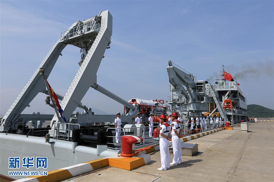 Marinha chinesa navega para exercício do RIMPAC