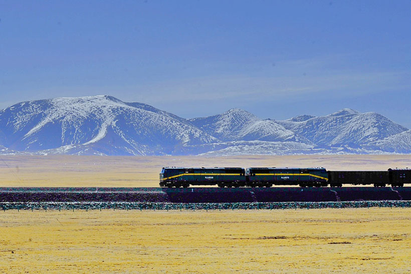 Décimo aniversário da ferrovia na altitude mais alta do mundo