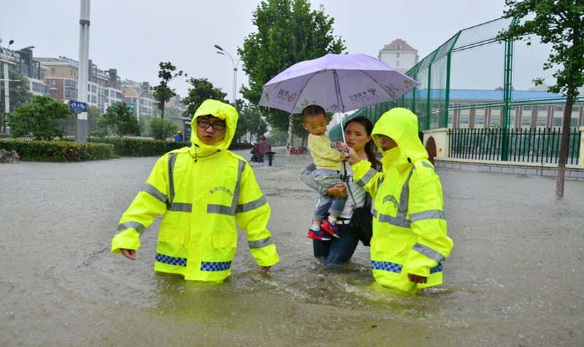 Chuva contínua provoca pelo menos 65 mortos na China