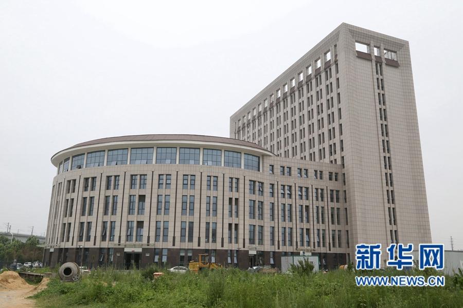 Novo edifício com formato semelhante a um “vaso sanitário” em universidade chinesa despoleta atenção pública 