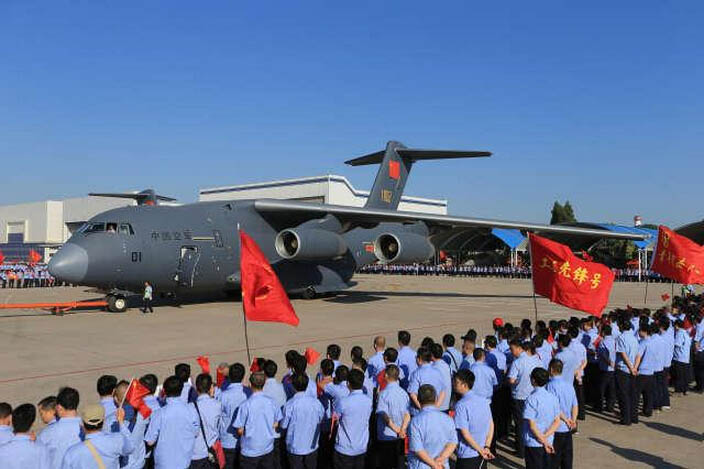 Avião de transporte (Y-20) entra oficialmente ao serviço da Força Aérea Chinesa