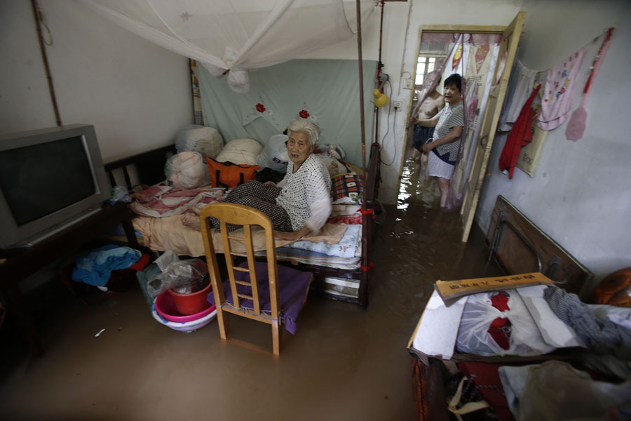 Tempestade provoca inundação na cidade de Wuhan