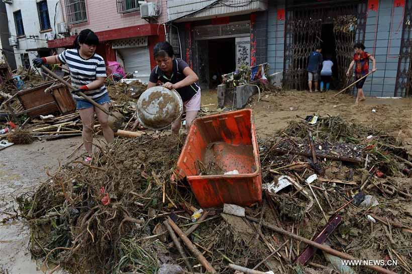 Tufão Nepartak deixa seis mortos e oito desaparecidos no leste da China