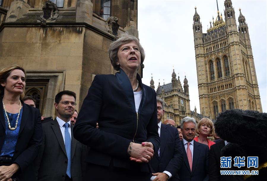 Theresa May irá liderar o Reino Unido como segunda primeira-ministra na história britânica