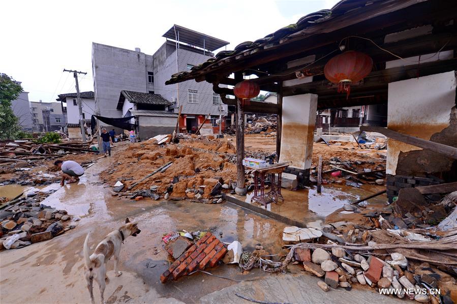 Tufão Nepartak deixa 10 mortos e 11 desaparecidos no leste da China