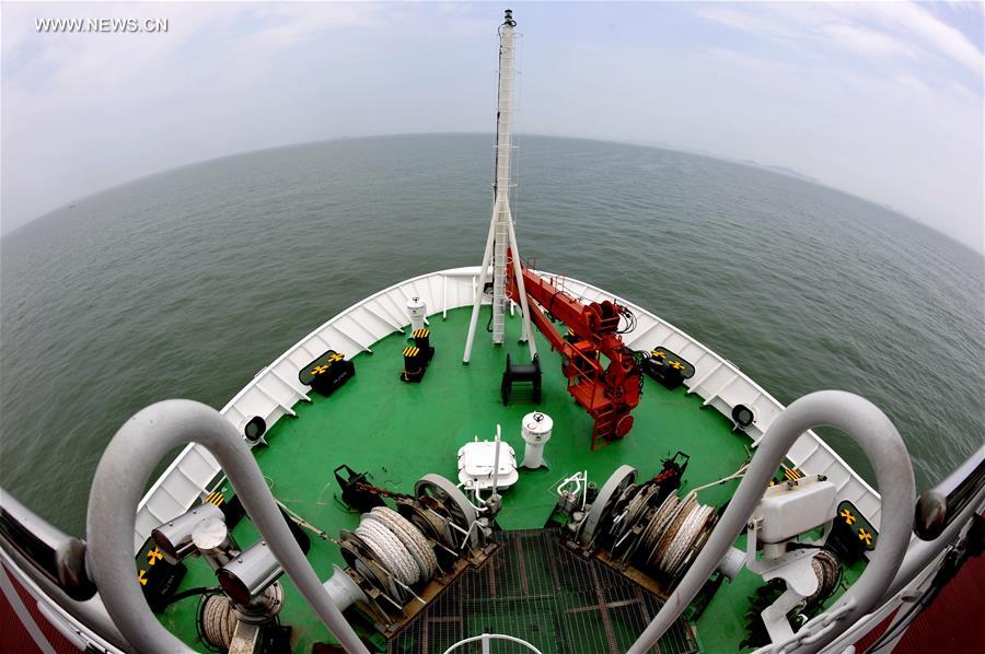 Navio chinês de exploração do mar profundo inicia viagem inaugural
