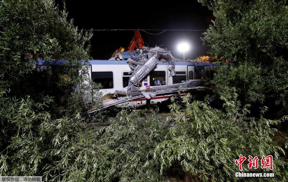 Colisão entre dois trens deixa dezenas de mortos e feridos em Itália