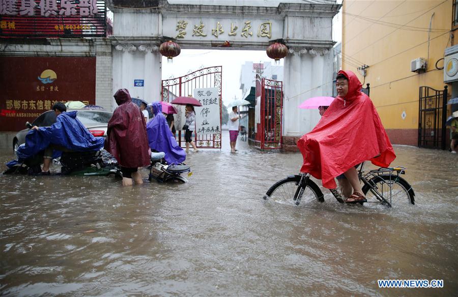 Chuvas torrenciais atingem o norte da China