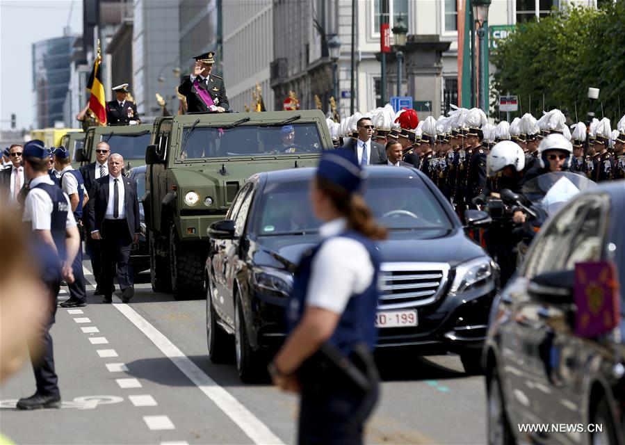 Bruxelas realiza parada militar para celebrar Dia Nacional