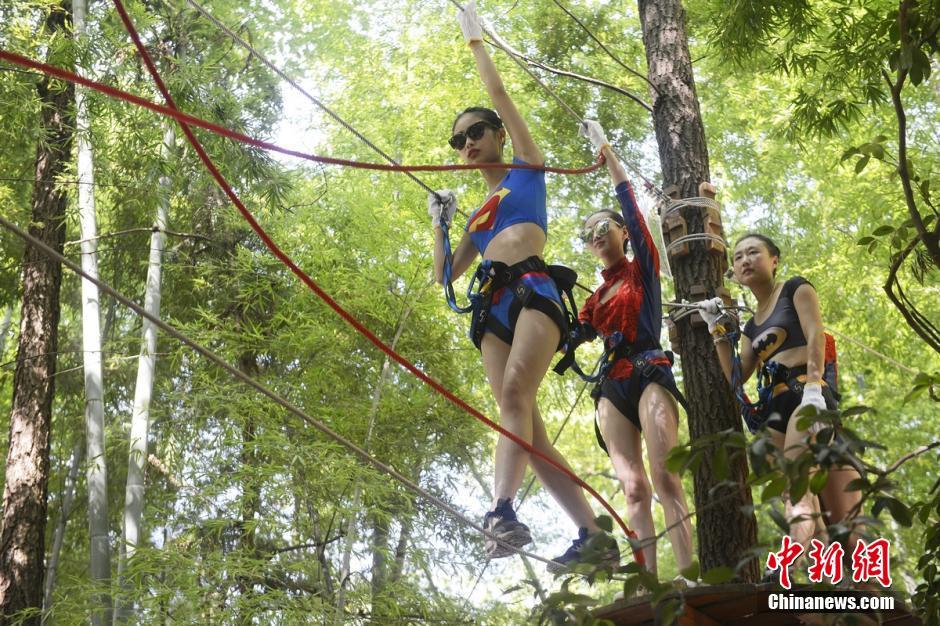 “Super Heroínas” experienciam aventura na selva