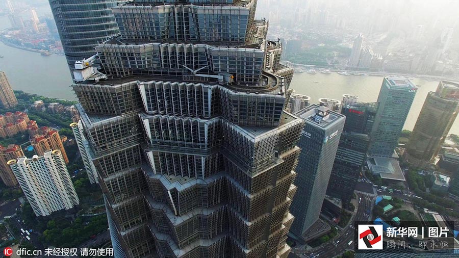 Arranha-céus em Shanghai inaugura pista de observação no 88º andar ao público