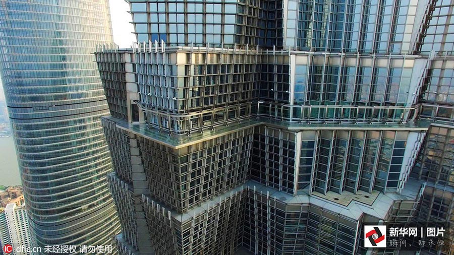 Arranha-céus em Shanghai inaugura pista de observação no 88º andar ao público