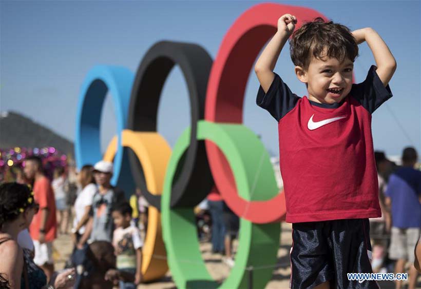 Estrutura de Anéis Olímpicos torna-se parte da paisagem do Rio de Janeiro