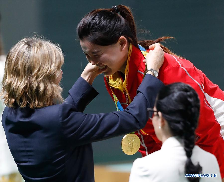 China conquista três medalhas de ouro no segundo dia das Olimpíadas