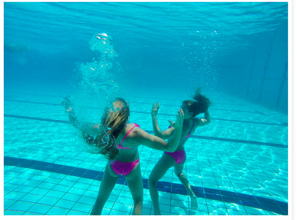Rio 2016: Gêmeas brasileiras do nado sincronizado chamam atenção  