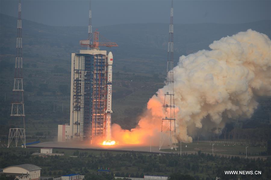 China lança satélite de imagens de alta resolução