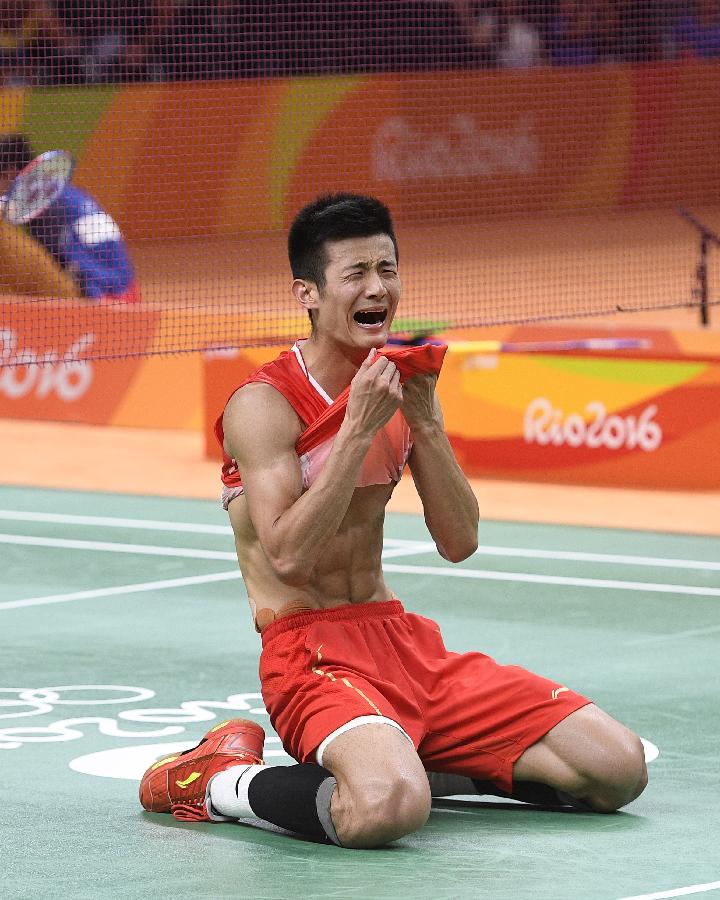 Chen Long consagra-se campeão olímpico de badminton no Rio 2016