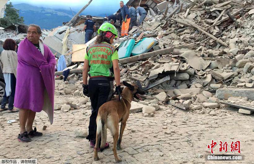 Forte terremoto atinge centro da Itália