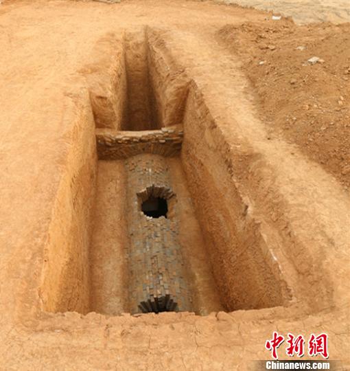 Tumbas antigas são descobertas no leste da China