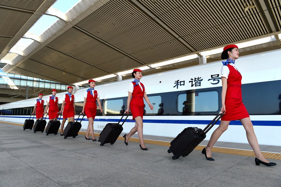 Funcionários de trem-bala estream nova imagem em Xi'an