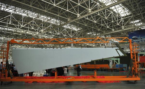 Fabricante chinês fornece componentes para novos aviões Boeing
