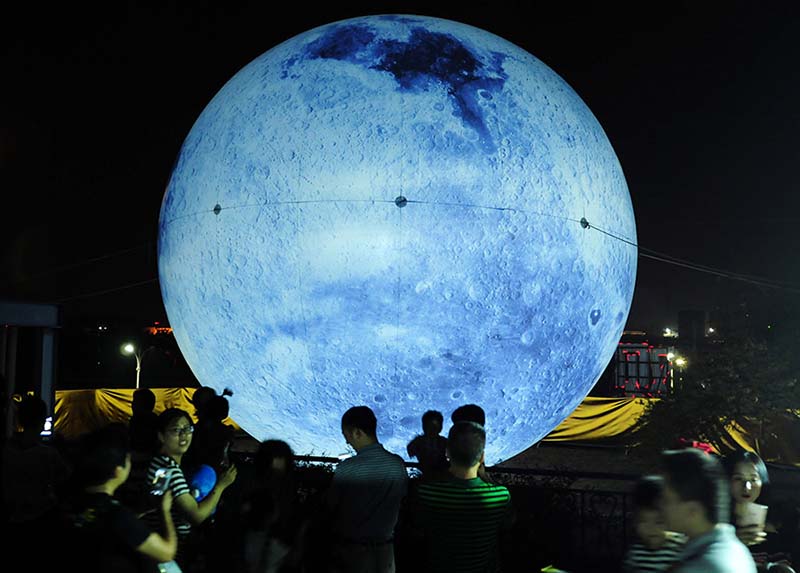 Lua artificial utilizada nas celebrações do Festival do Meio do Outono