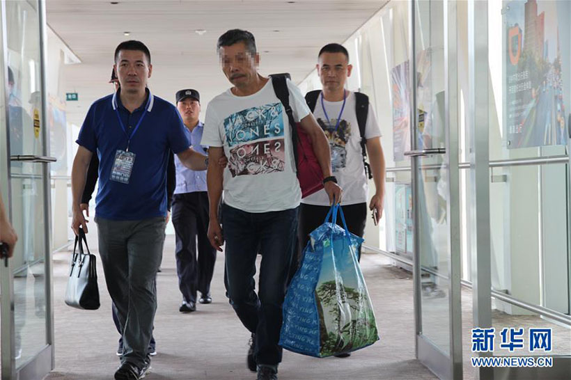 Polícia chinesa repatria fugitivo na França