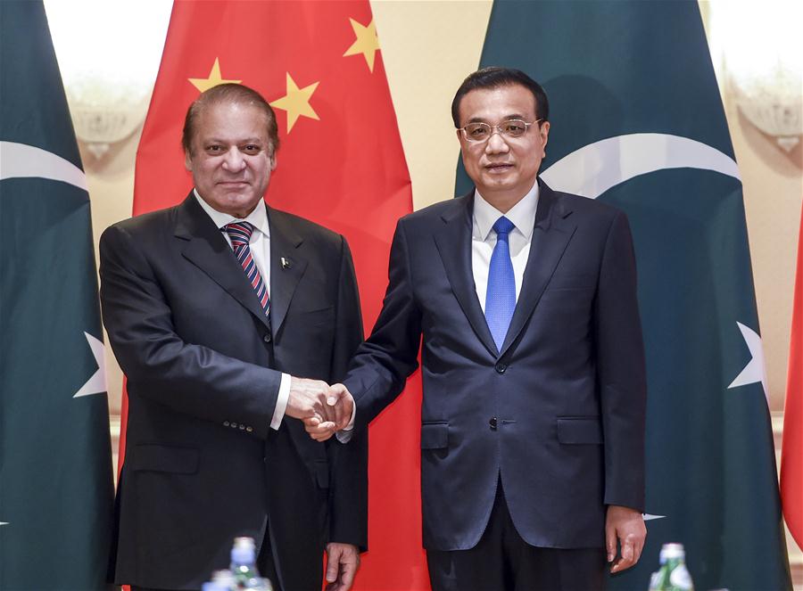China disposta a aprofundar cooperação prática integral com Paquistão, diz premiê Li Keqiang