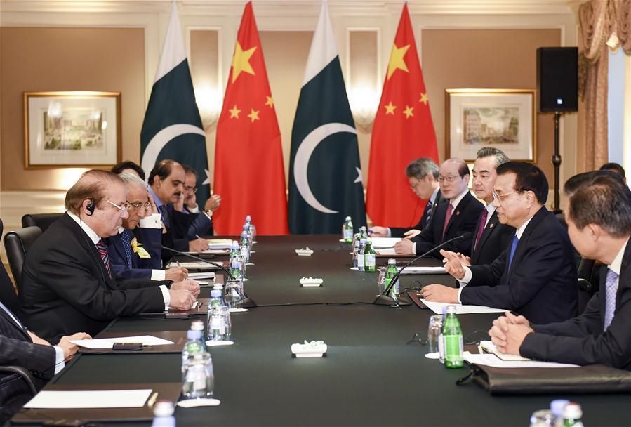 China disposta a aprofundar cooperação prática integral com Paquistão, diz premiê Li Keqiang