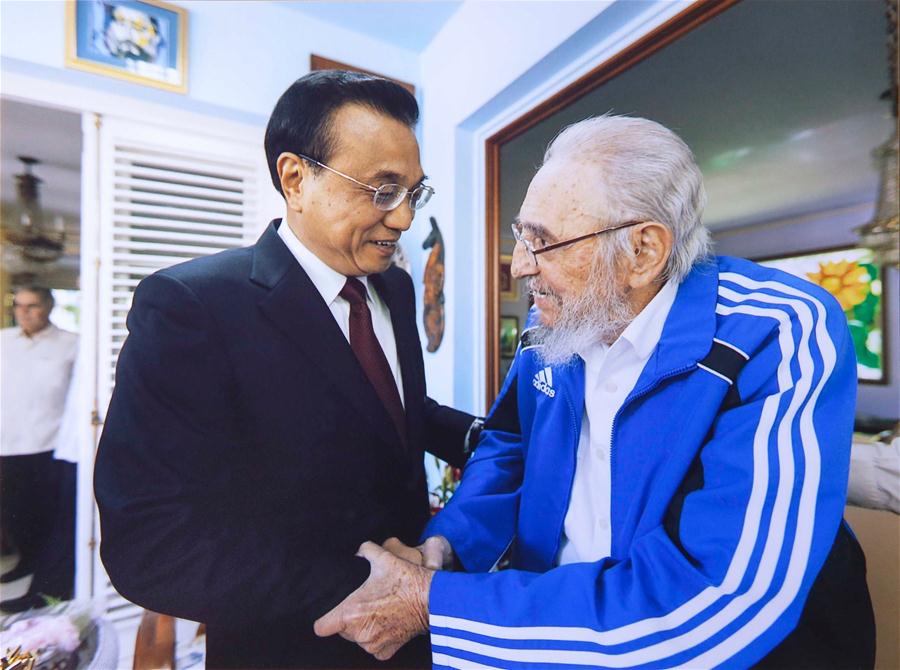 Premiê chinês visita líder revolucionário cubano Fidel Castro