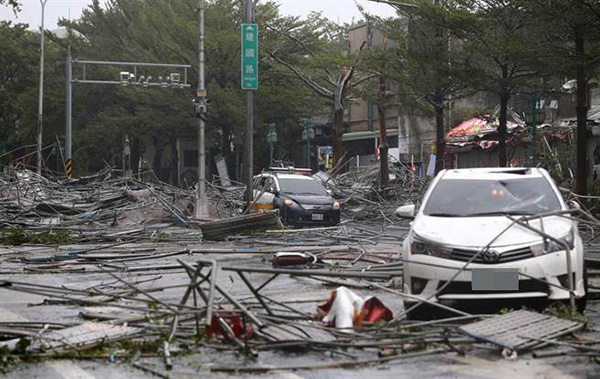 Tufão Megi deixa 4 mortos e 268 feridos em Taiwan