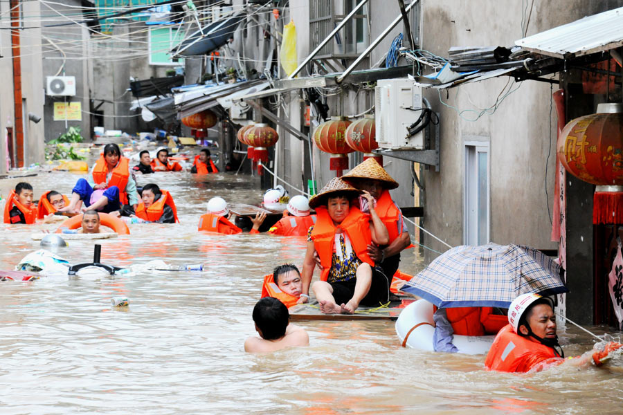 Trabalhos de resgate continuam nas províncias afetadas pelo tufão Megi