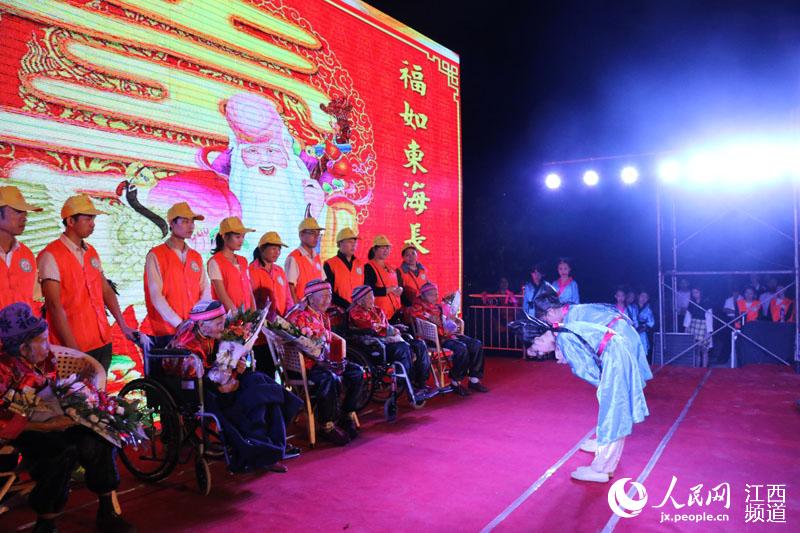 Província de Jiangxi celebra aniversário de cinco idosas centenárias