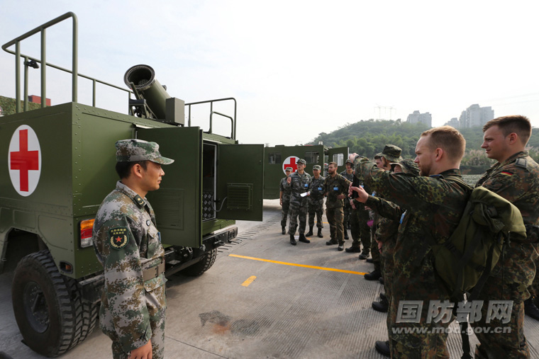 China e Alemanha fazem exercício de socorro médico