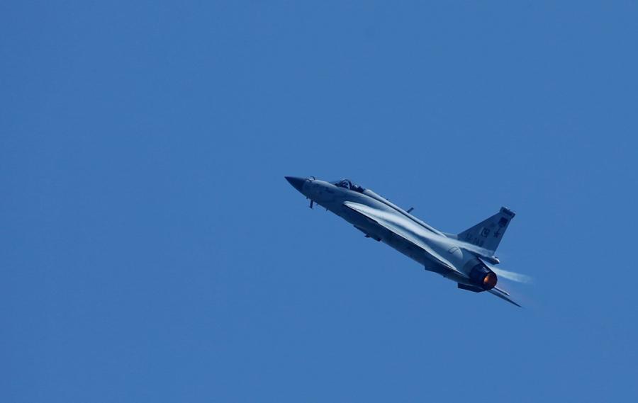 Armamentos sofisticados em destaque no Show Aéreo da China