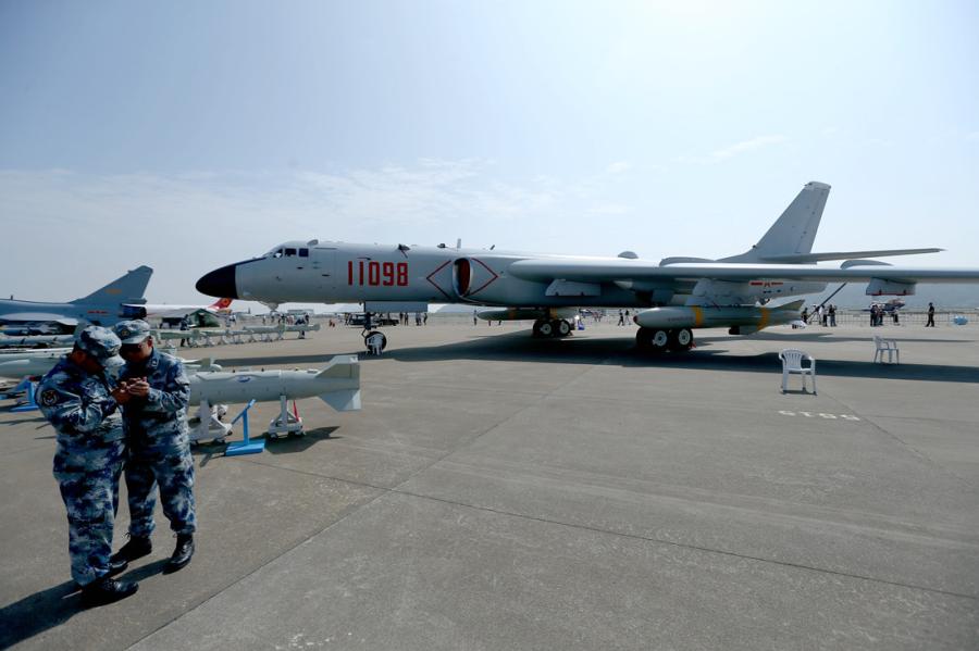 Armamentos sofisticados em destaque no Show Aéreo da China