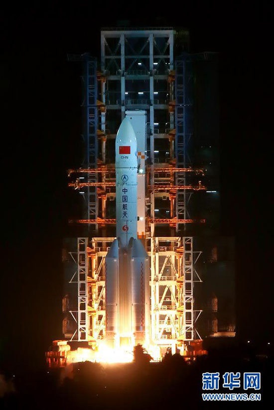 Novo foguete impulsiona sonho espacial da China