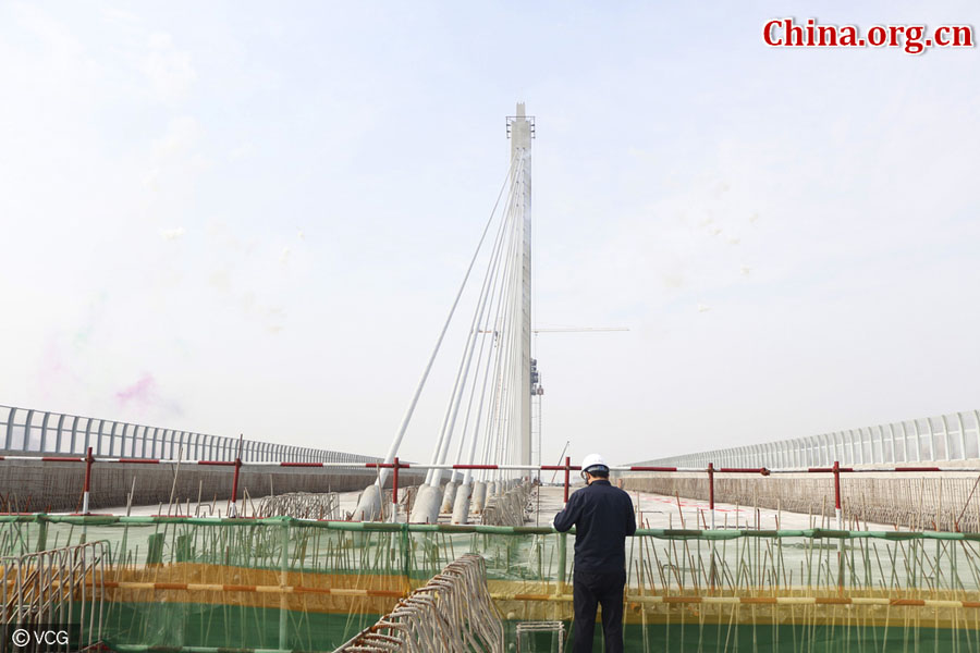 Insólito: Ponte chinesa gira 81,67 graus